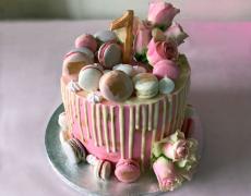 Macaroons cake